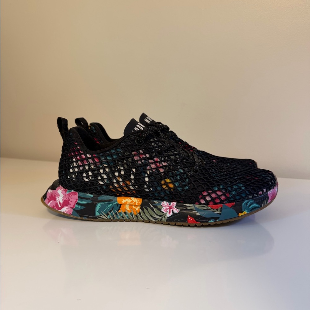 NOBULL Women’s Mesh Runners, Tropical Floral, Sz 8 - Picture 2 of 6